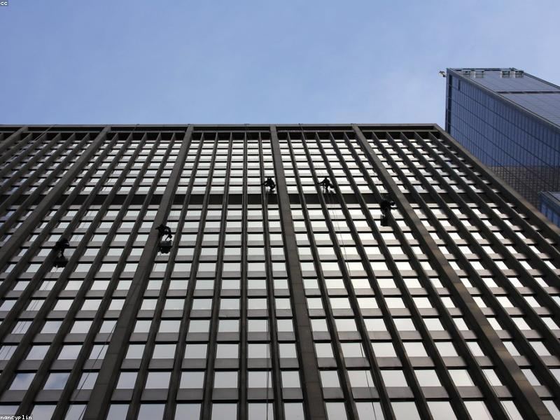 Intervención vertical sin andamios Mallorca — acceso por cuerdas Intervención vertical en edificio de Mallorca sin necesidad de andamios: técnica de acceso por cuerdas
